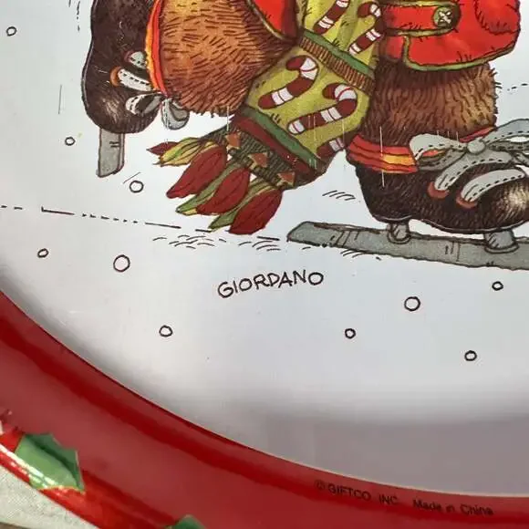 Vintage 1991 Giordano/Giftco Christmas Metal Tray Skating Teddy Bear and Mouse - Picture 3 of 5